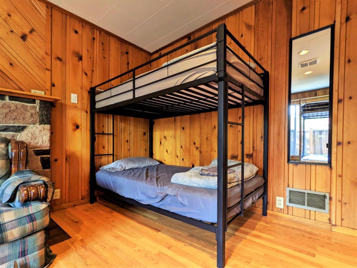 Bunk & Brew Historic Lucas House - Hostel Bend Eksteriør bilde